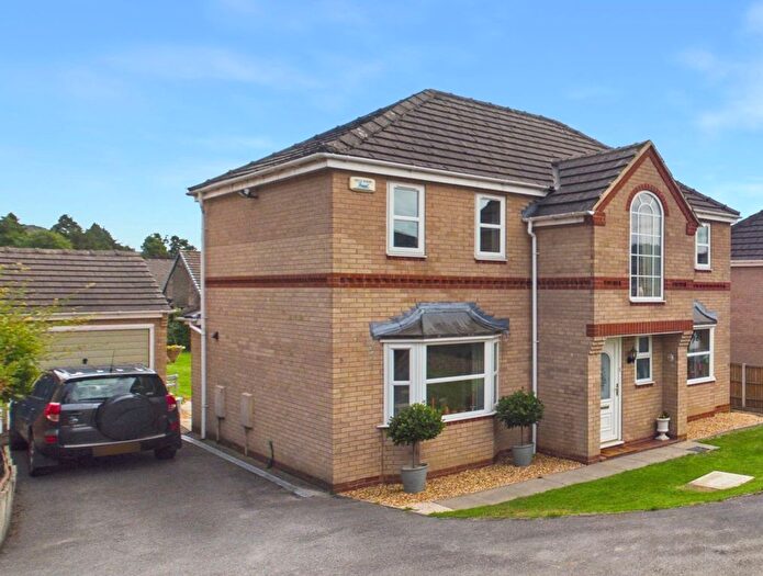 4 Bedroom Detached House For Sale In School Close, Darley Dale, DE4