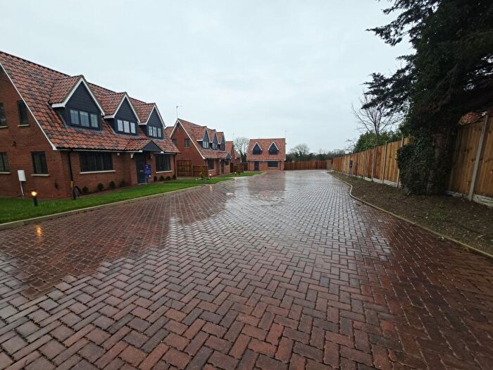 3 Bedroom Detached House For Sale In Barley Close, St Albans, AL4