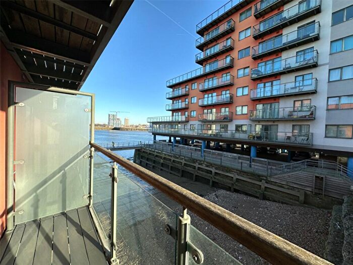 2 Bedroom Flat To Rent In Mast Quay, London, SE18