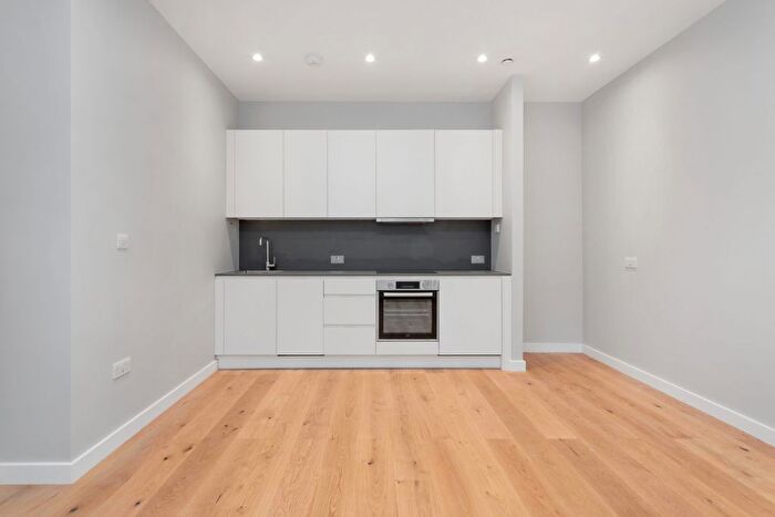 1 Bedroom Flat To Rent In Netherhall Gardens, London, NW3