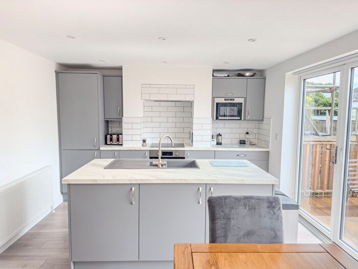 3 Bedroom Semi-Detached House To Rent In New York Lane, Rawdon, Leeds, LS19