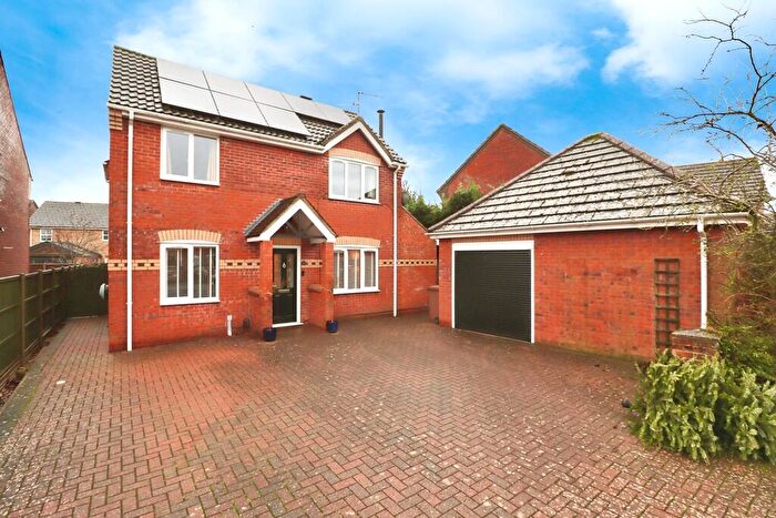 4 Bedroom Detached House For Sale In Bath Road, Bracebridge Heath, LN4