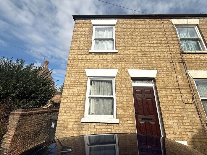 2 Bedroom End Of Terrace House For Sale In Church Street, Stanground, Peterborough, PE2
