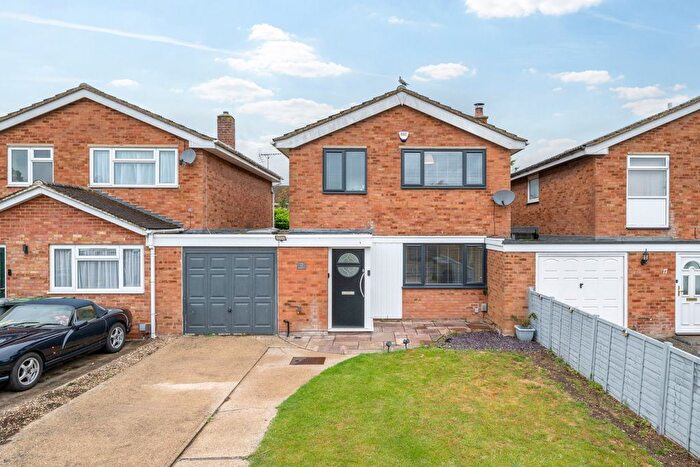 3 Bedroom Detached House For Sale In The Coppens, Stotfold, Hitchin, SG5