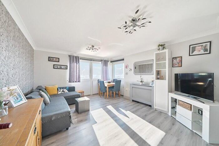 2 Bedroom Flat For Sale In Methven Court, Edmonton, London, N9