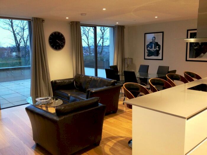 3 Bedroom Duplex To Rent In Parkside Place, Cambridge, CB1