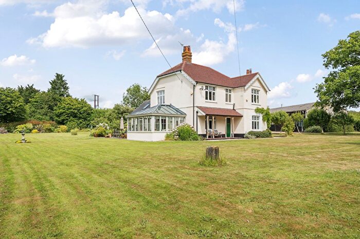 4 Bedroom Detached House For Sale In Okehurst Lane, Billingshurst, RH14