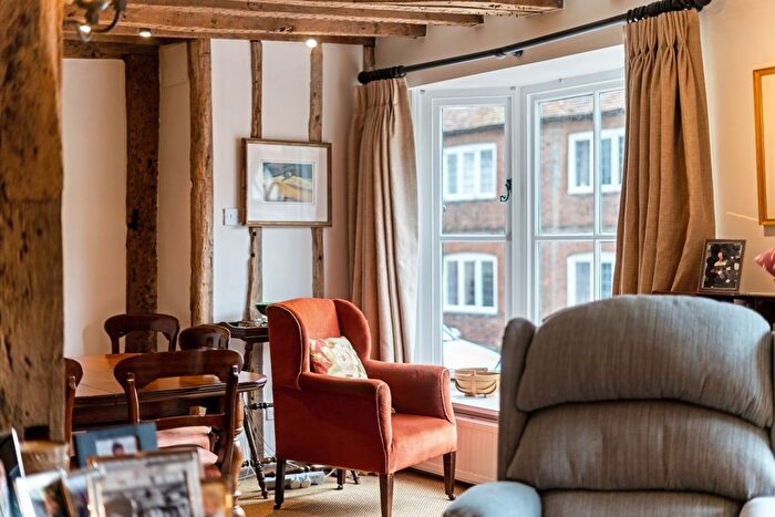 2 Bedroom Cottage To Rent In High Street, Mayfield, TN20