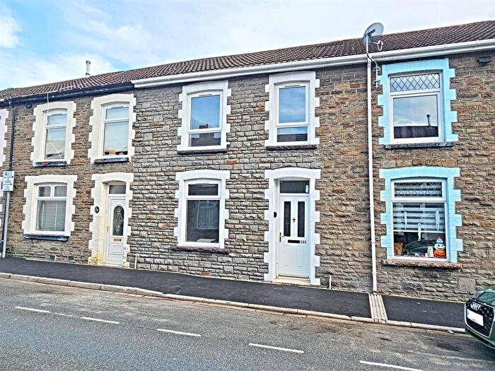 4 Bedroom Terraced House To Rent In Middle Street, Pontypridd, CF37