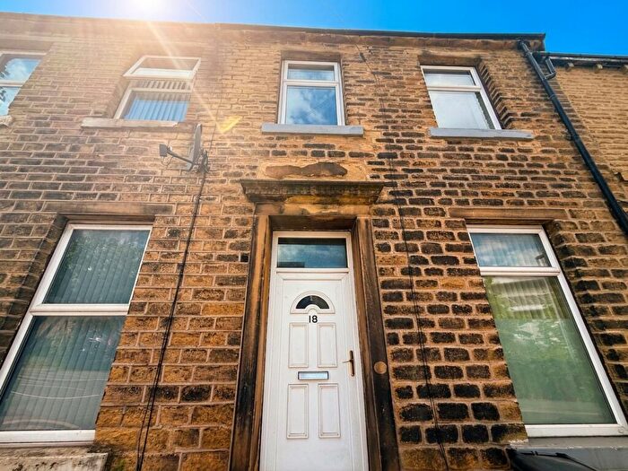 1 Bedroom Flat To Rent In Newsome Road, Huddersfield, HD4