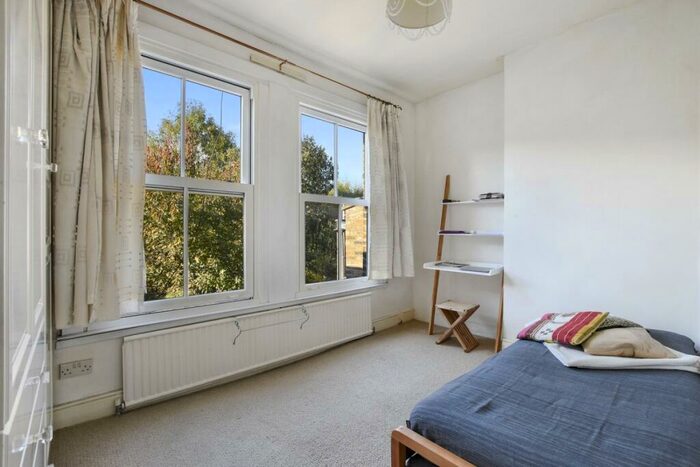 1 Bedroom Flat To Rent In Coniston Road London, N10