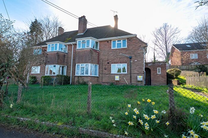 2 Bedroom Maisonette For Sale In Valley Rise, Upper Clatford, SP11
