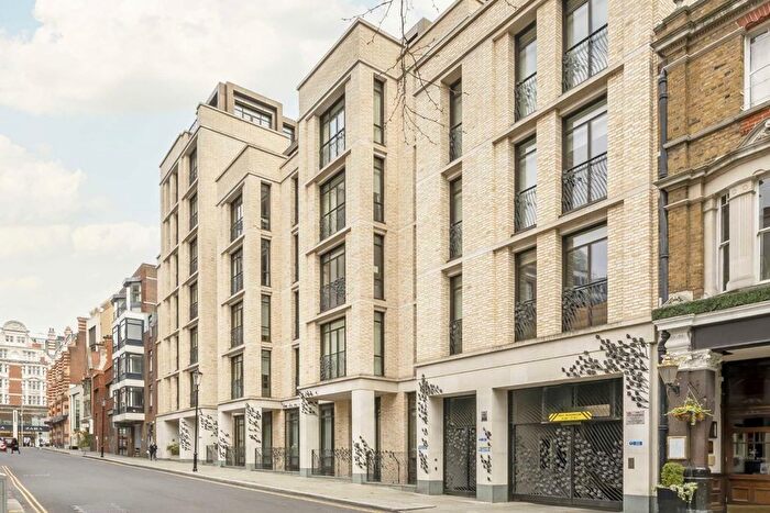 Studio To Rent In Young Street, London, W8