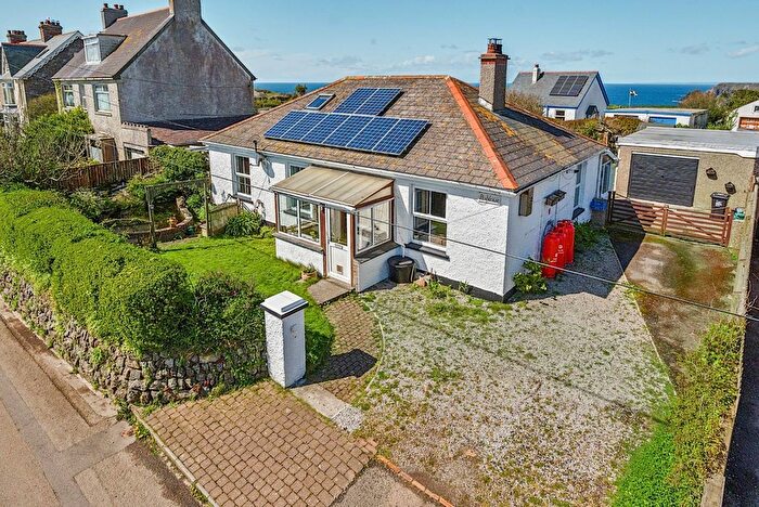 6 Bedroom Detached Bungalow For Sale In The Lizard, Spacious Home On Generous Plot, TR12