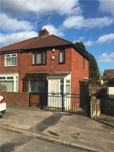 3 Bedroom Semi-Detached House To Rent In Wheatcroft Road, Rotherham, South Yorkshire, S62