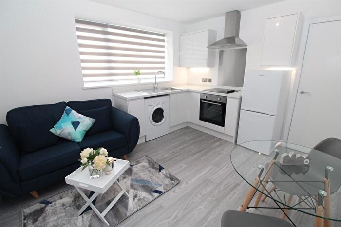 1 Bedroom Flat To Rent In Connaught Road, Roath, Cardiff, CF24