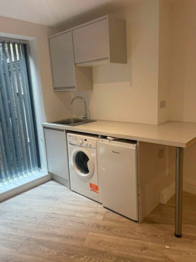 Studio To Rent In Gunnersbury Avenue, Acton, W3