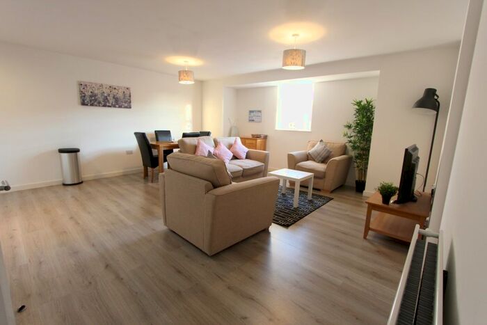2 Bedroom Flat To Rent In Mill Street, Maidstone, ME15