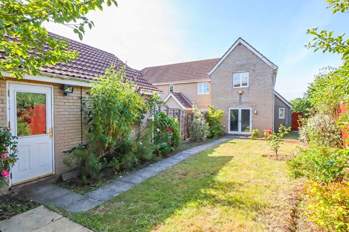 2 Bedroom End Terrace House To Rent In Stirling Way, Sutton, CB6