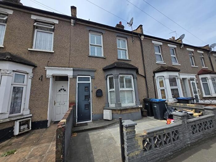 3 Bedroom Property To Rent In Bury Street, Edmonton, N9