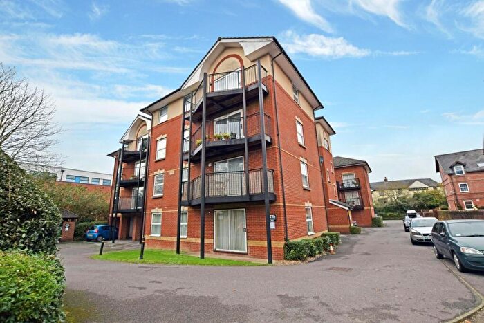 2 Bedroom Apartment To Rent In Banister Gate, Archers Road, SO15