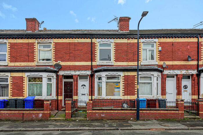2 Bedroom Terraced House To Rent In Heathcote Road, Manchester, M18