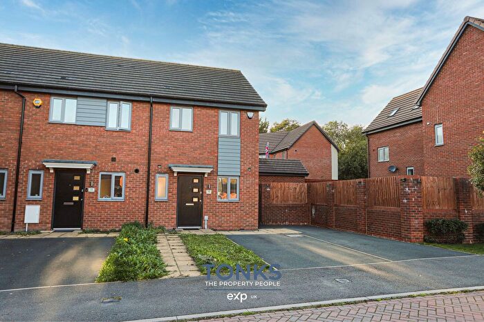 2 Bedroom End Of Terrace House For Sale In Rosemary Road, Tipton, DY4