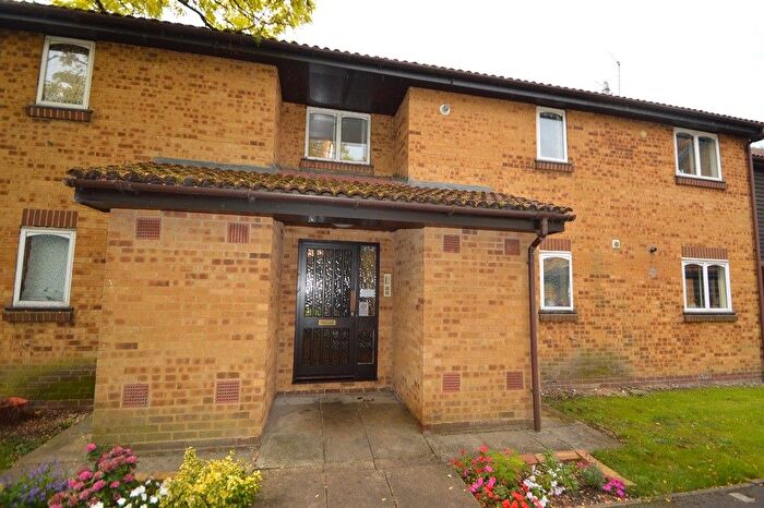 1 Bedroom Flat To Rent In Albany Park, Colnbrook, Berkshire, SL3