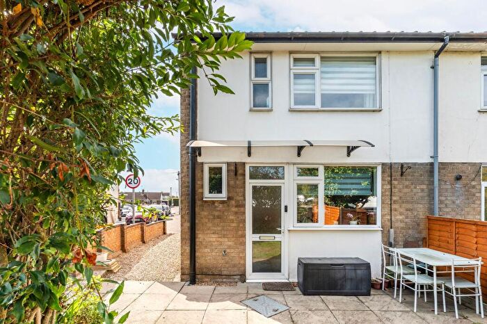 3 Bedroom Semi Detached House For Sale In Holt Road, Hellesdon, NR6
