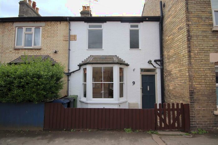 2 Bedroom House To Rent In Brookfields, Mill Road, CB1