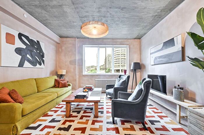 2 Bedroom Flat For Sale In The Curve, Ladbroke Grove, London, W10