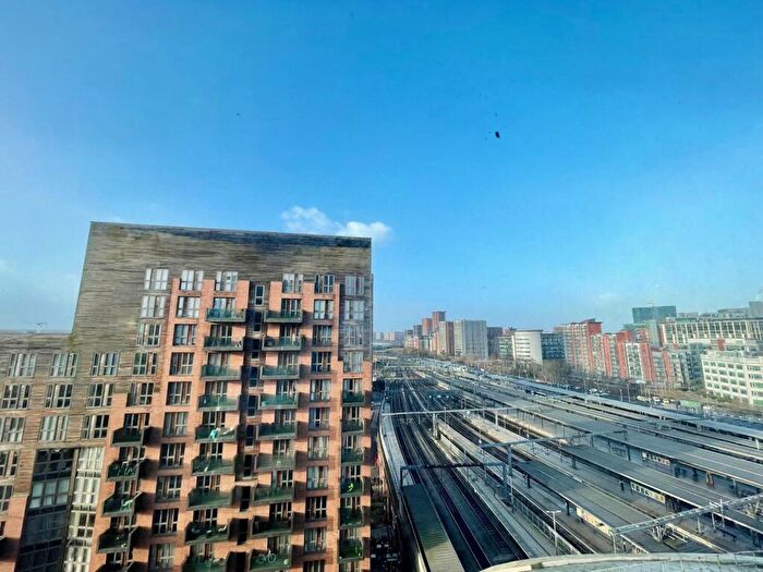 2 Bedroom Flat To Rent In Little Neville Street, Leeds, Uk, LS1