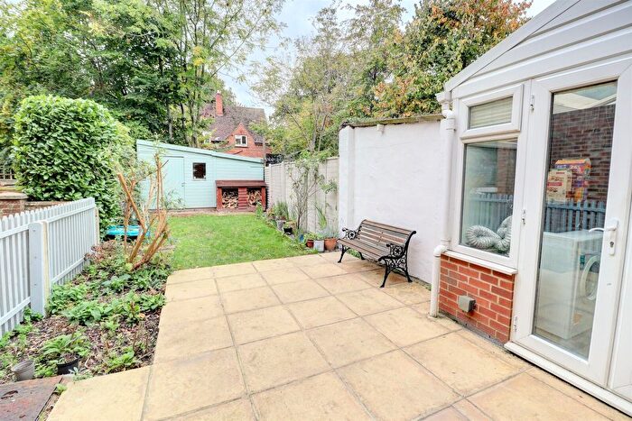 2 Bedroom Maisonette For Sale In Sibleys Rise, South Heath, Great Missenden, Buckinghamshire, HP16