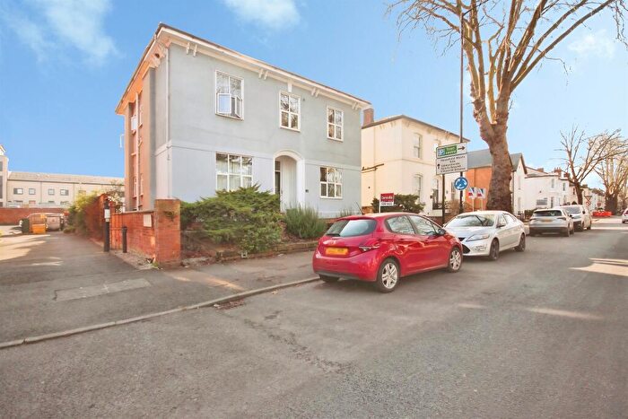 1 Bedroom Flat For Sale In Avenue Road, Leamington Spa, CV31