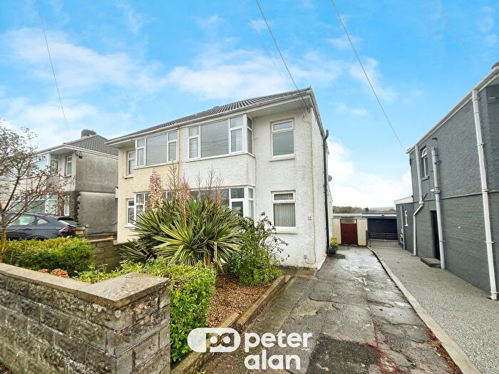 3 Bedroom Property To Rent In Garfield Avenue, Bridgend, CF31