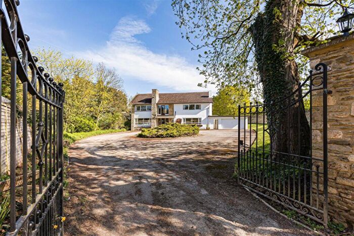 6 Bedroom Detached House To Rent In Frilford Heath, OX13