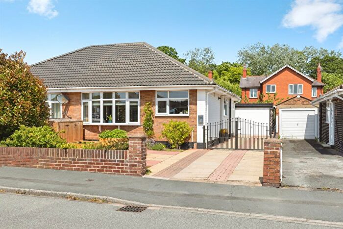 2 Bedroom Semi-Detached Bungalow For Sale In Thornes Moor Drive, Wakefield, WF2