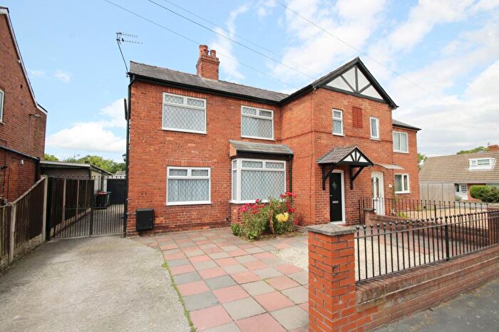 2 Bedroom Semi-Detached House For Sale In Mayfield Drive, Cuddington, CW8
