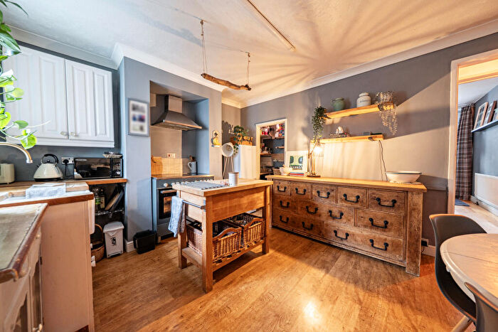 2 Bedroom Terraced House For Sale In Stanier Street, Town Center, Swindon, SN1