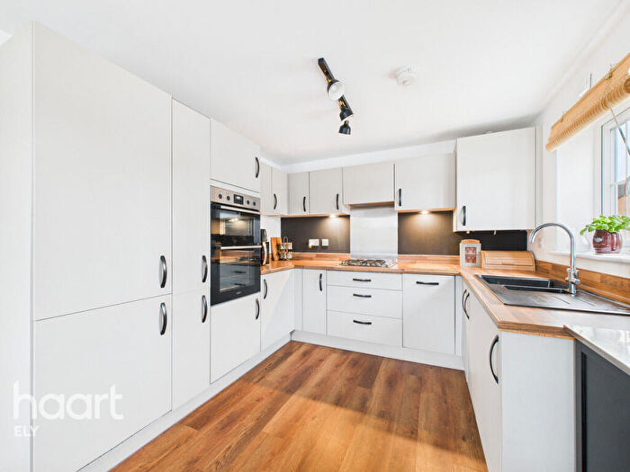 3 Bedroom Semi-Detached House For Sale In Bright Street, Ely, CB6