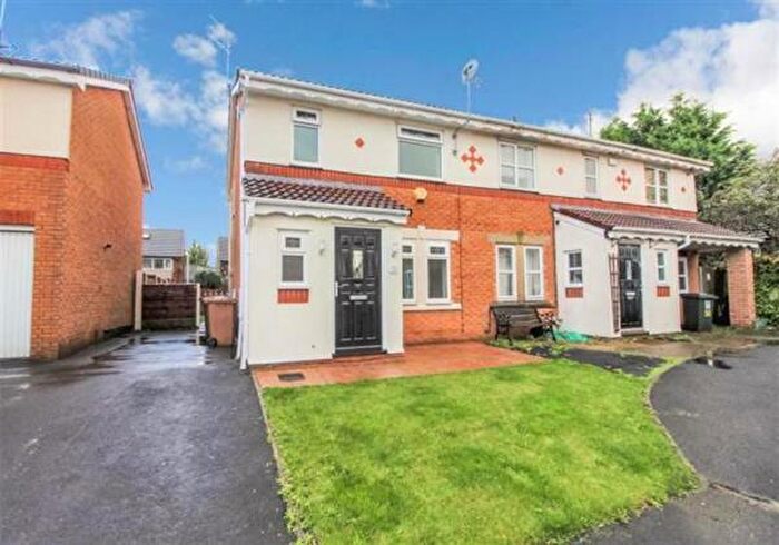 3 Bedroom Semi-Detached House To Rent In Hazelhurst Drive, Manchester, M24