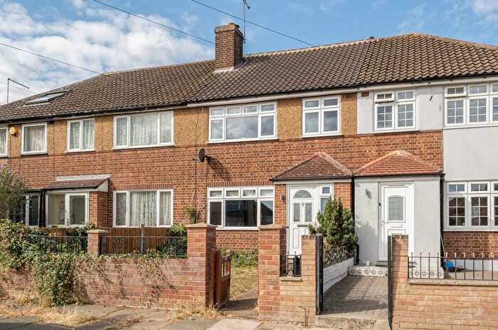 4 Bedroom Terraced House For Sale In Hanford Road, Aveley, South Ockendon, Essex, RM15