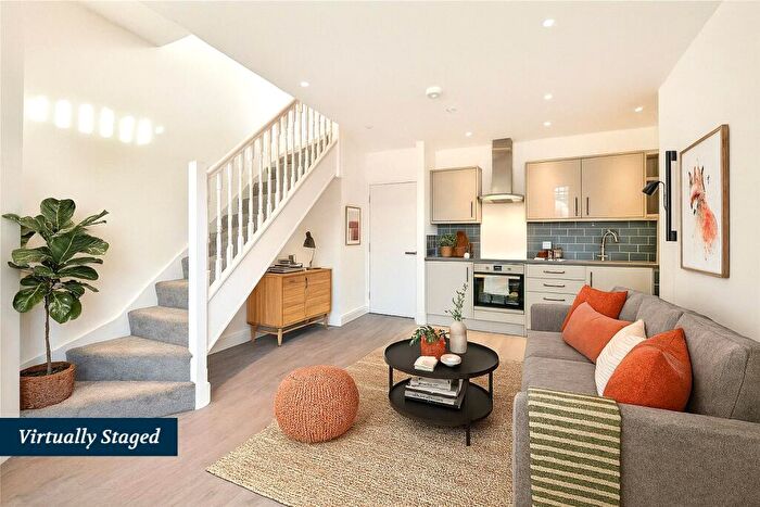 1 Bedroom Flat To Rent In Dartmouth Road, Mapesbury, NW2