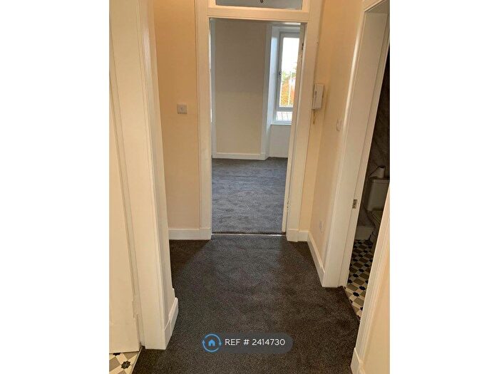 1 Bedroom Flat To Rent In St. James Street, Paisley, PA3