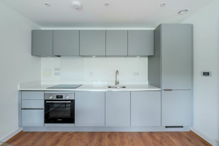 1 Bedroom Apartment To Rent In Whyteleafe House, Whyteleafe, CR3