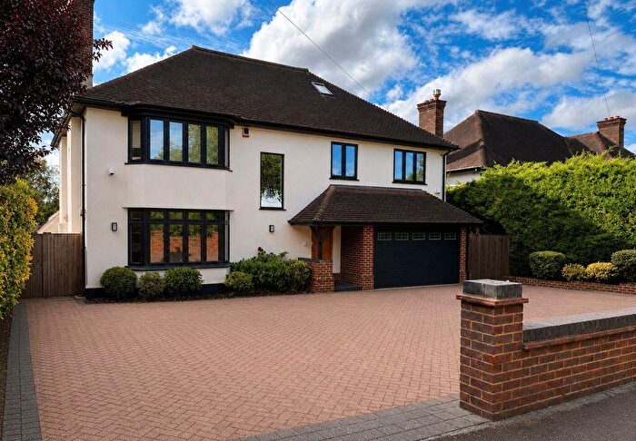 4 Bedroom Detached House For Sale In Shirley Avenue, South Cheam, SM2