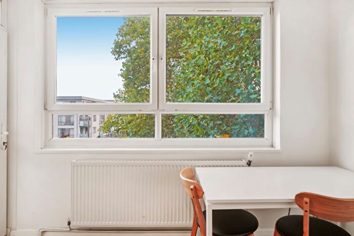 1 Bedroom Flat To Rent In Pembroke Road, London, N8