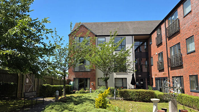 2 Bedroom Apartment For Sale In Tithe Lodge, Souham, CV47