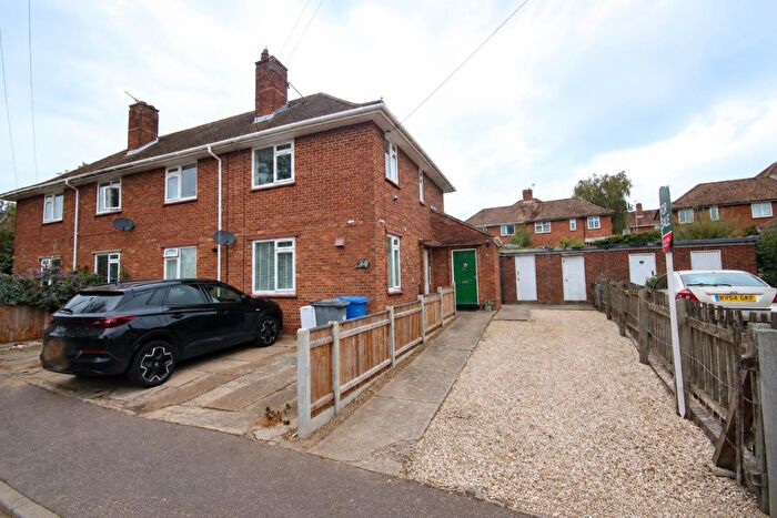 2 Bedroom Flat For Sale In Bevan Close, Norwich, NR5