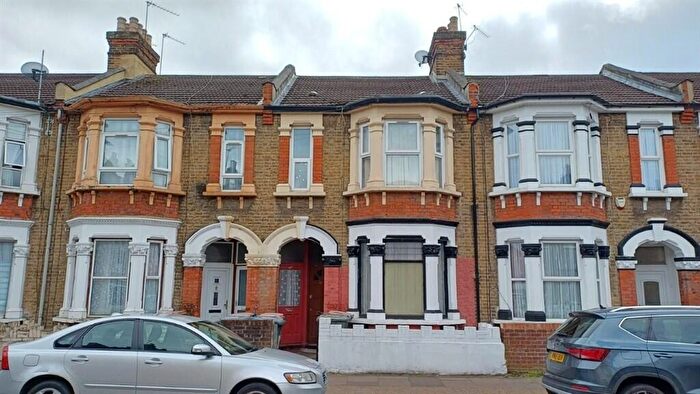 1 Bedroom Maisonette For Sale In Wakefield Street, London, E6